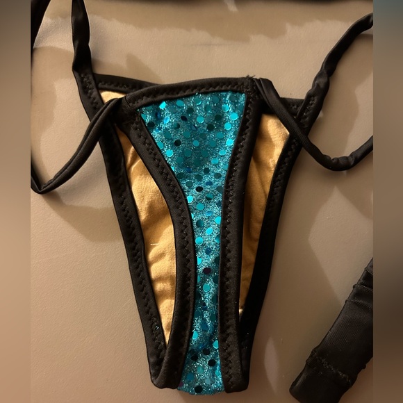 NWT Sexy Skimpy Handmade Tri-Top Thong Bottom Bikini w/ Appliqués & Leg Garter - Picture 8 of 8